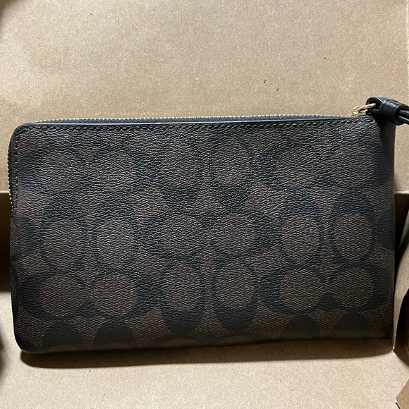 Brand New Coach Wristlet! Brown and black! - Picture 2 of 7